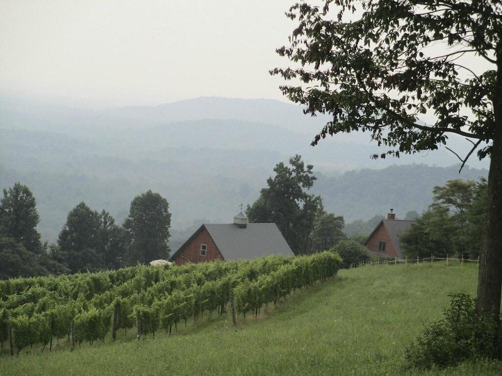 Отель Baymont By Wyndham Front Royal Near Shenandoah National Park Экстерьер фото