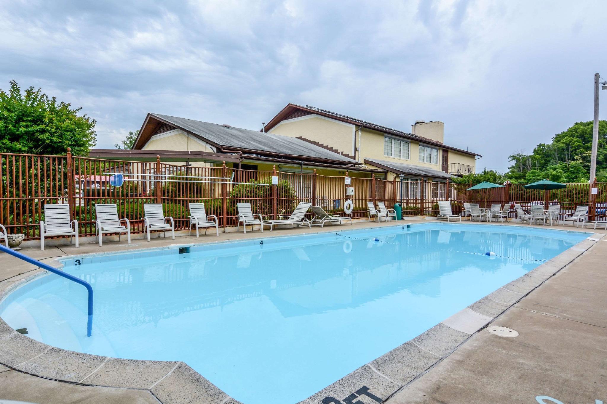 Отель Baymont By Wyndham Front Royal Near Shenandoah National Park Экстерьер фото